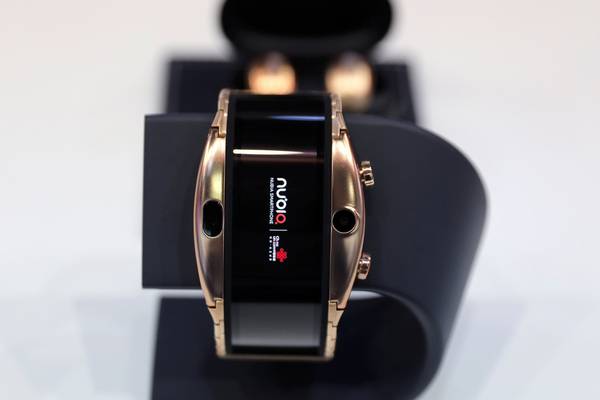 Nubia showcases its ‘wearable smartphone’