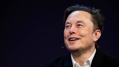 Elon Musk fuels further speculation about Twitter bid
