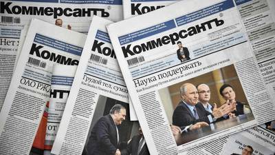 Russian journalists resign in row over Putin allies article