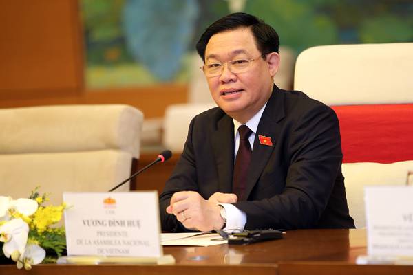 Vietnam parliament backs chairman’s resignation amid anti-bribery drive