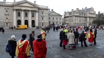 Trinity College Dublin to end grouping of students by degree grade at graduation ceremonies