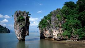 Phang Nga Bay in Thailand: touring islands by canoe
