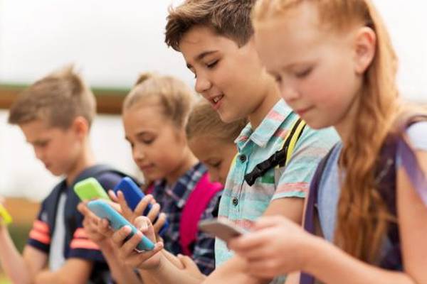 Smartphone bans for school children being ‘reversed’