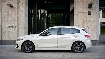BMW goes back to its roots with 1 Series