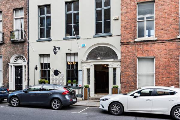 Restaurant/office building in Dublin 2 for sale for €1.8m