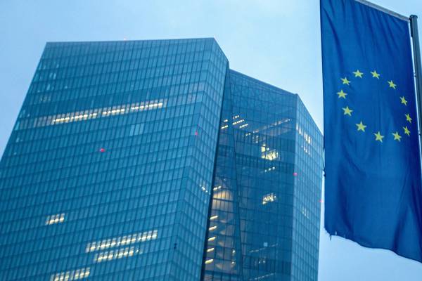ECB sticks with policy on interest rates