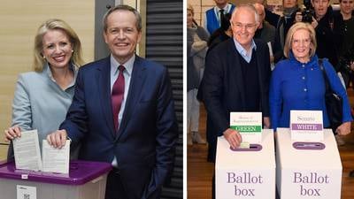 Australian election: Turnbull and Shorten face hung parliament