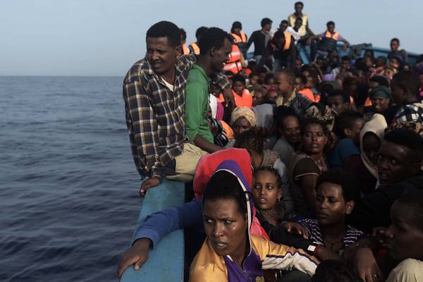Number of people trying to cross Mediterranean rises by a third in 2016