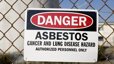 Late docker’s asbestos-linked cancer case settled for €42k