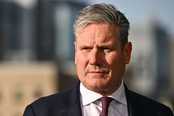Keir Starmer pledges to seek big changes to Brexit deal if elected UK prime minister