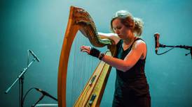 Úna Monaghan: Electroacoustic experiments on the harp
