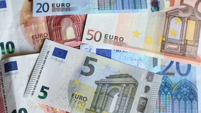 Euro zone succumbs to mildest of recessions on energy shock