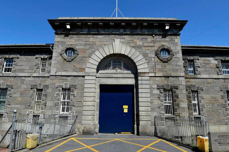 Prison population now ‘unsafe and unacceptable’ as it nears 5,000, prison officers say