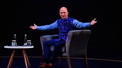 Jeff Bezos sells €3.2bn of Amazon shares in a week