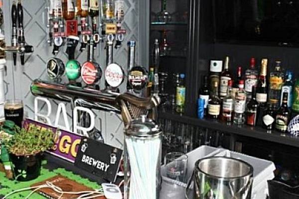 Gardaí fine revellers after uncovering Offaly shebeen