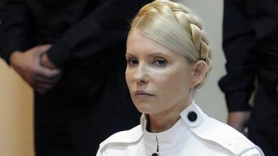 EU raises pressure on Ukraine to free Tymoshenko before key summit