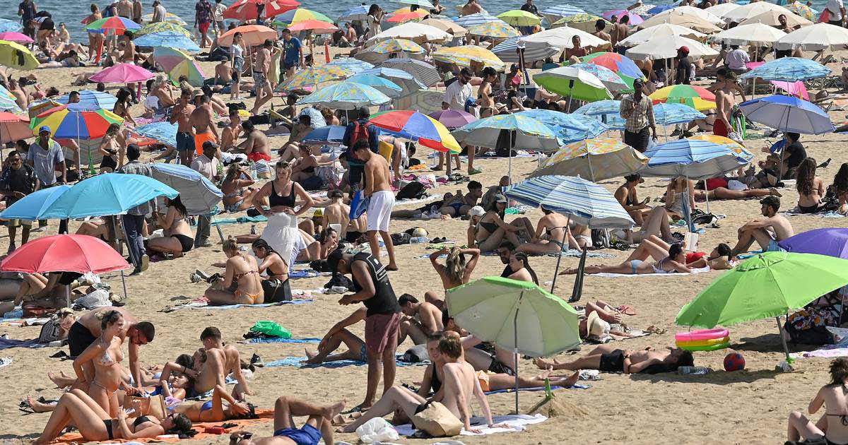 Повышение температуры может сигнализировать о том, что летние каникулы на Средиземноморье подошли к концу – The Irish Times