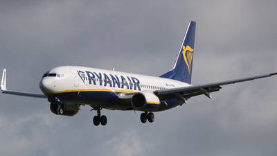 German pilot unions fly in for meeting with Ryanair