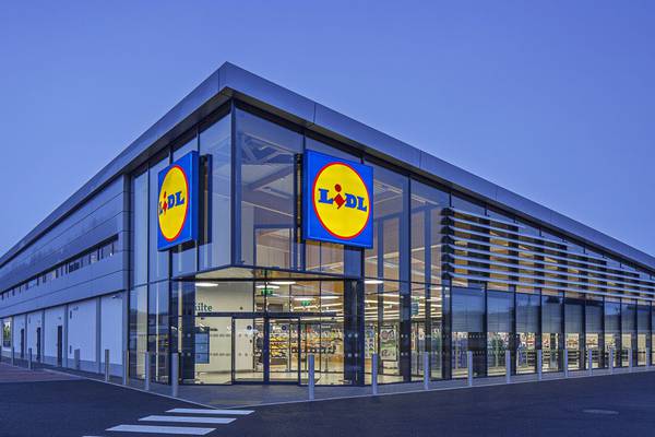 Lidl to create 5,000 jobs in UK and invest £70m in new HQ