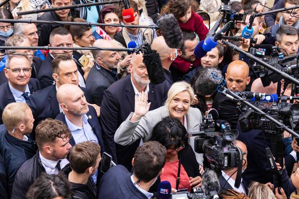 Le Pen determined to avoid repeat of five years ago in pivotal debate