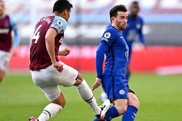 West Ham’s Fabian Balbuena wins appeal against Chelsea red card