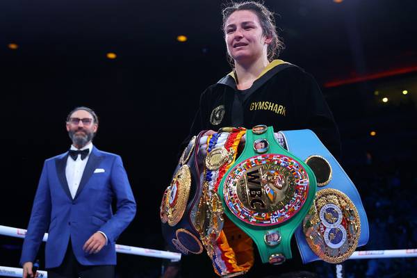 Katie Taylor retains lightweight titles in unanimous verdict
