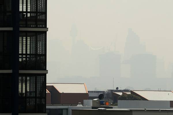 People in Sydney urged to stay indoors as Australian bushfire smoke blankets city