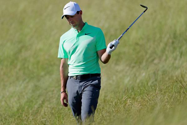 Rory McIlroy’s US Open hopes swallowed up by Erin Hills fescue