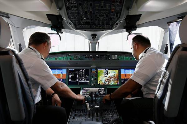 Grounded Aer Lingus pilots develop fix for turnaround glitches