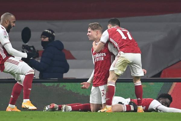 FA Cup holders Arsenal beat wasteful Newcastle after extra-time