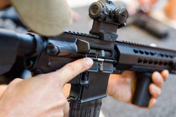 US federal judge overturns California’s ban on assault weapons