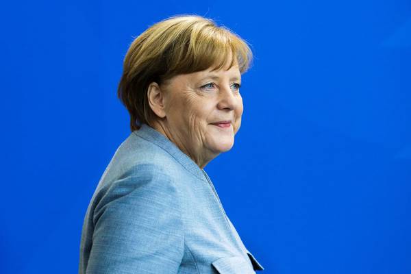 Angela Merkel orders two-day retreat to tackle coalition sniping