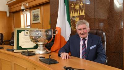 Mick O’Dwyer gets his hands on Sam Maguire yet again