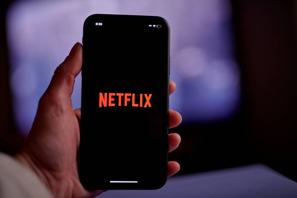 Netflix adds 9.3m customers in best year since 2020