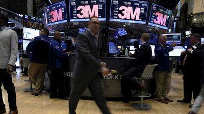US stocks rise as Fed rates meeting starts