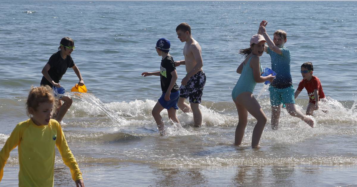 Temperatures exceed 30 degrees in some parts of the country