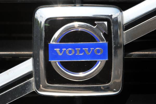 Volvo warns of scaled back car line-up if UK splits from EU rules