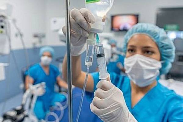 Nurses seek new restrictions on number of people entering hospitals