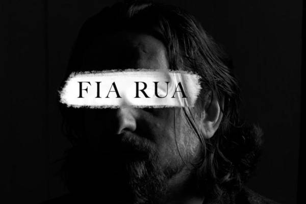 Fia Rua: Behind The Grey – Reflective and personal folk songs