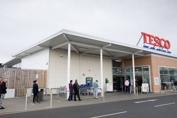 Supermarkets gear up for winter lockdown