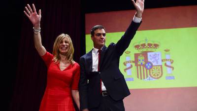 Accusations fly over flag as Spanish Socialist leader confirms candidacy