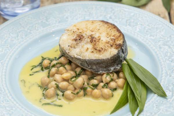 Hake chops with chickpeas and wild garlic butter sauce