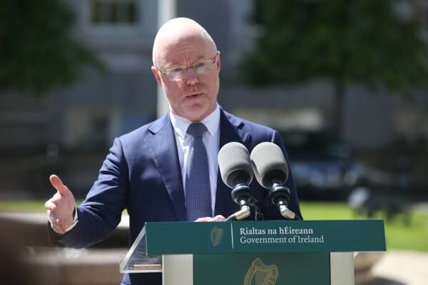 Minister briefed on extra €107m payment to firm building children’s hospital but official not told before PAC appearance