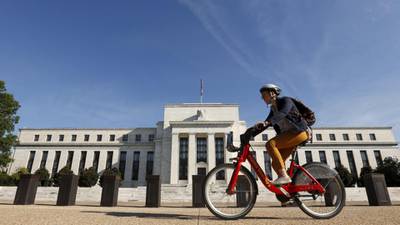 US Federal Reserve  talks unlikely to end in interest hike