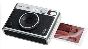 Capture Life's Precious Moments with the FUJIFILM INSTAX MINI EVO Hybrid  Instant Camera!