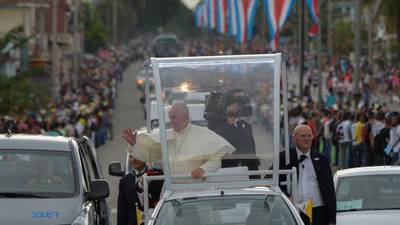 Pope Francis hails Cuba-US rapprochement