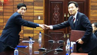 Koreas agree to  resume family reunions
