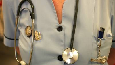 Talks continue in bid to avert strike by nurses
