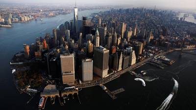 Manhattan loses its lustre as apartment sales plunge