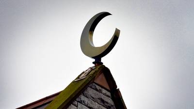 Teacher gets suspended sentence for sex assault at Dublin mosque
